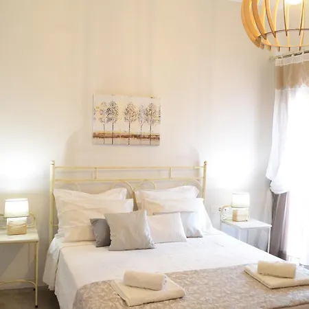 Ariadne & Theseus Naxos City