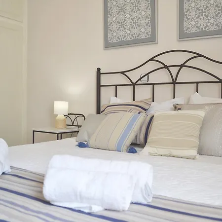 Ariadne & Theseus Апартаменты Naxos City