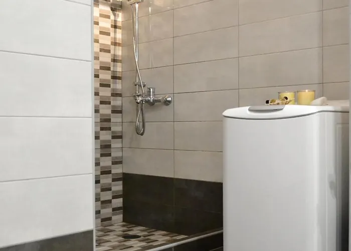 Ariadne & Theseus Апартаменты