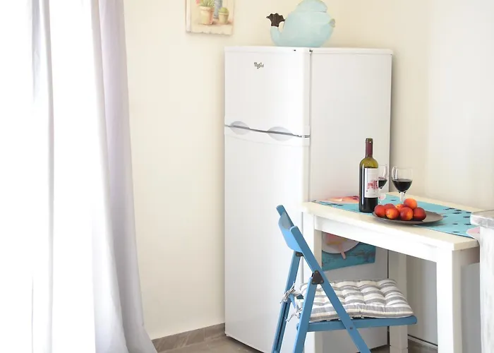 Ariadne & Theseus Naxos City